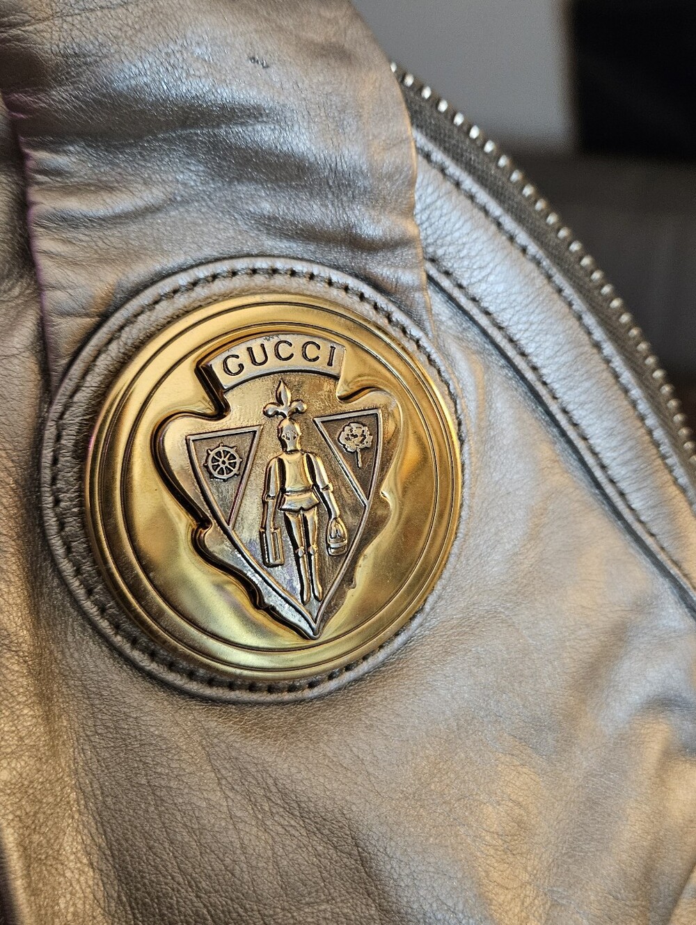 Gucci Metallic Silver Leather Large Hysteria Top Handle Bag - Picture 11 of 11